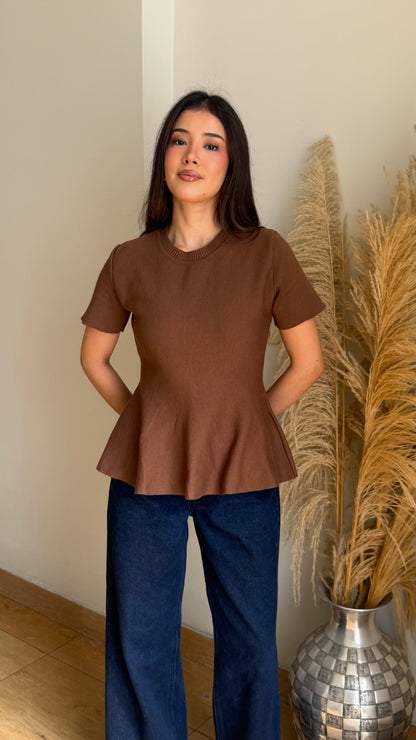 Polo Peplum corta